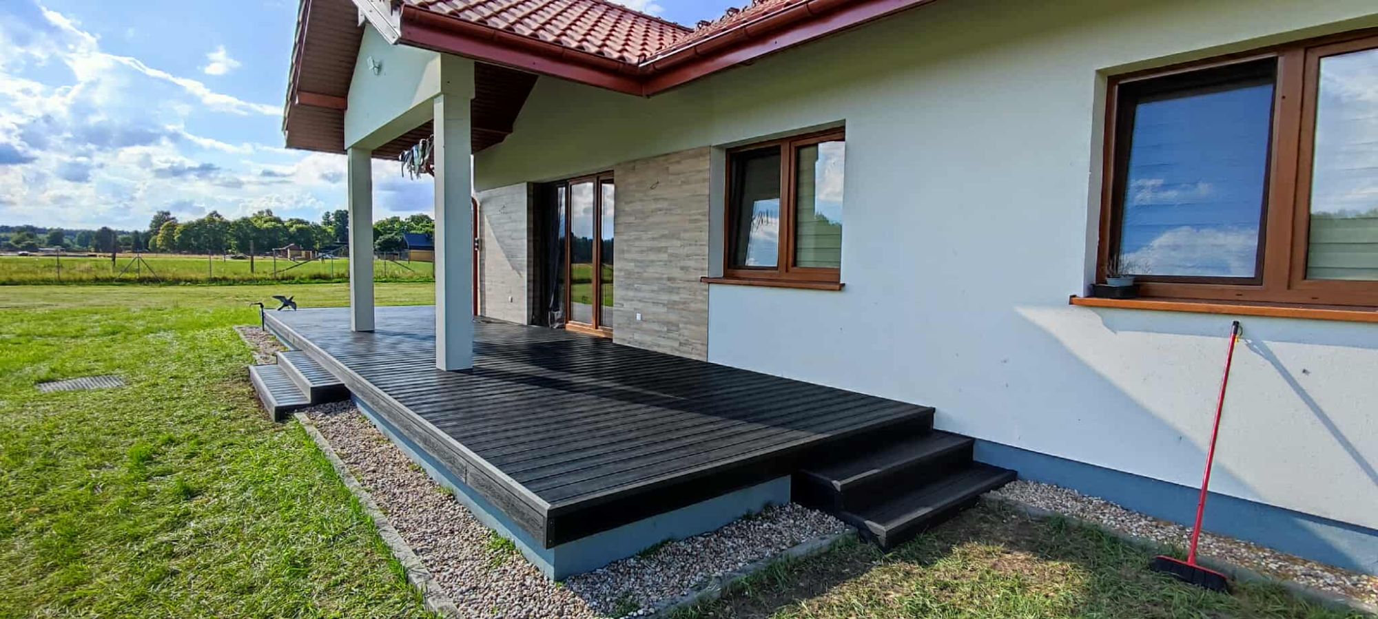 L-shaped terrace inspiration